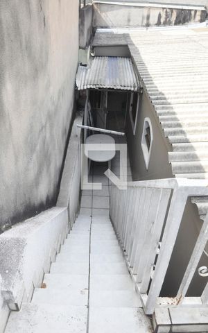 Casa para alugar com 125m², 2 quartos e 2 vagasCorredor Externo