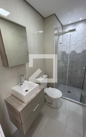 Apartamento à venda com 36m², 2 quartos e sem vaga Apartamento à venda com 36m², 2 quartos e sem vagaBanheiro