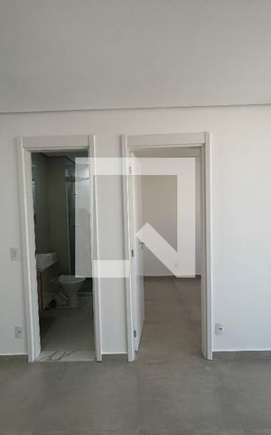 Apartamento à venda com 36m², 2 quartos e sem vaga Apartamento à venda com 36m², 2 quartos e sem vagaSala