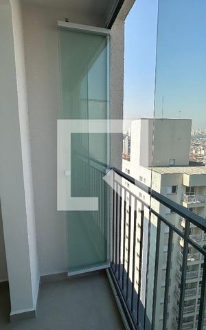 Apartamento à venda com 36m², 2 quartos e sem vaga Apartamento à venda com 36m², 2 quartos e sem vagaVaranda