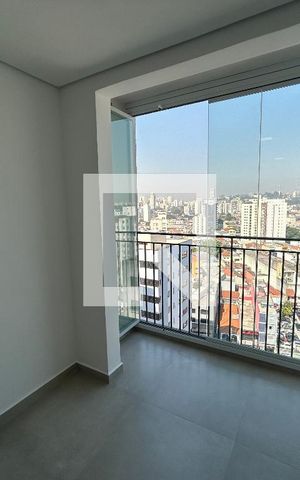 Apartamento à venda com 36m², 2 quartos e sem vaga Apartamento à venda com 36m², 2 quartos e sem vagaVaranda