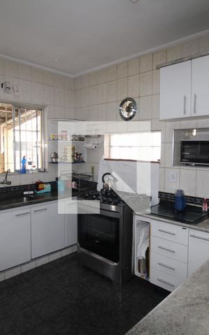 Casa à venda com 230m², 5 quartos e 4 vagasCozinha