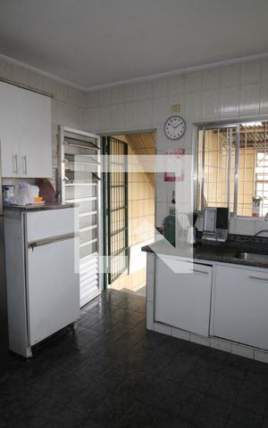 Casa à venda com 230m², 5 quartos e 4 vagasCozinha