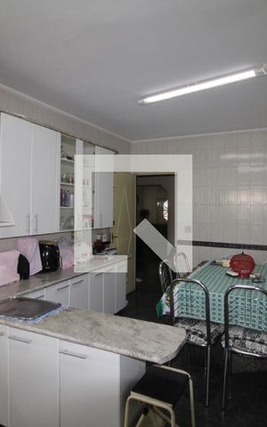 Casa à venda com 230m², 5 quartos e 4 vagasCozinha