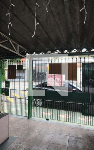 Casa à venda com 230m², 5 quartos e 4 vagasGaragem