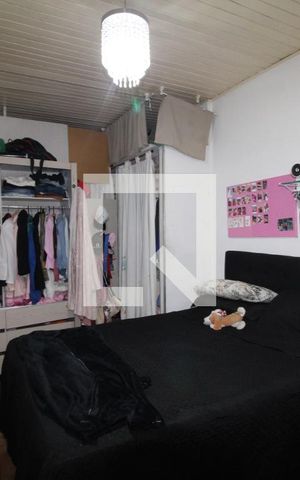 Casa à venda com 230m², 5 quartos e 4 vagasQuarto 2