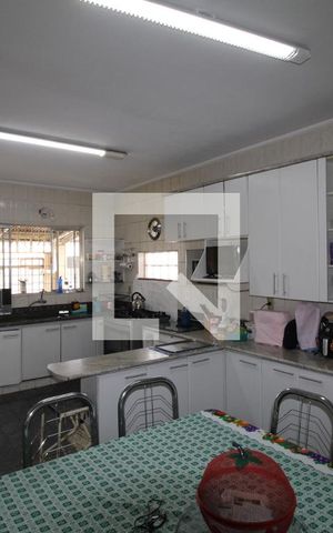 Casa à venda com 230m², 5 quartos e 4 vagasCozinha