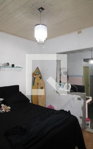 Casa à venda com 230m², 5 quartos e 4 vagasQuarto 2