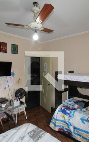Casa à venda com 230m², 5 quartos e 4 vagasQuarto 1