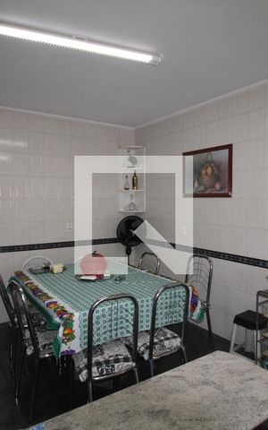Casa à venda com 230m², 5 quartos e 4 vagasCozinha