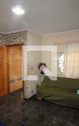 Casa à venda com 230m², 5 quartos e 4 vagasSala
