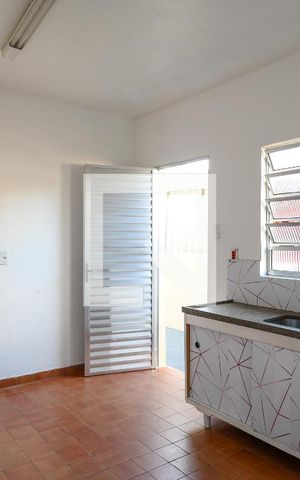 Casa para alugar com 120m², 3 quartos e 1 vaga Casa para alugar com 120m², 3 quartos e 1 vagaCozinha