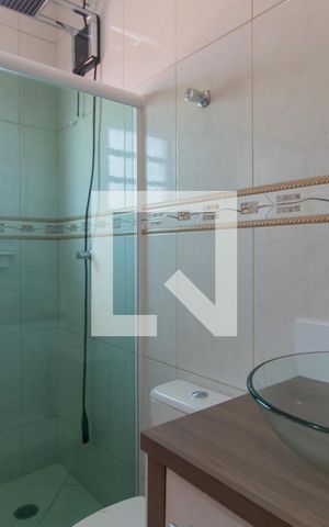 Casa à venda com 200m², 3 quartos e 3 vagas Casa à venda com 200m², 3 quartos e 3 vagasBanheiro