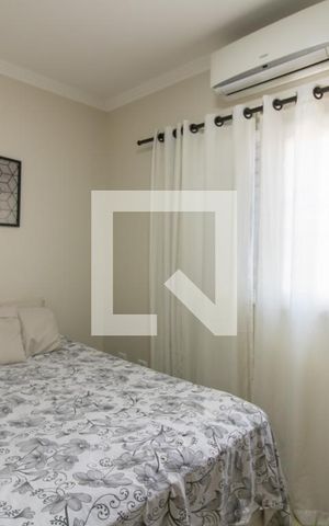 Casa à venda com 200m², 3 quartos e 3 vagas Casa à venda com 200m², 3 quartos e 3 vagasQuarto 3
