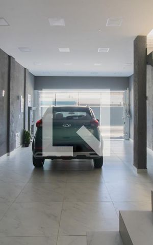 Casa à venda com 200m², 3 quartos e 3 vagas Casa à venda com 200m², 3 quartos e 3 vagasGaragem