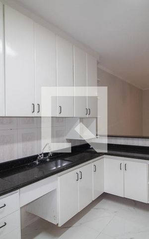 Casa para alugar com 340m², 5 quartos e 5 vagas Casa para alugar com 340m², 5 quartos e 5 vagasCozinha