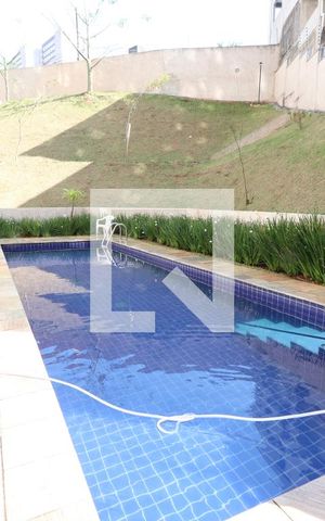 Apartamento para alugar com 35m², 2 quartos e 1 vagaÁrea comum - Piscina