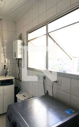 Apartamento à venda com 94m², 3 quartos e 1 vagaÁrea de Serviço