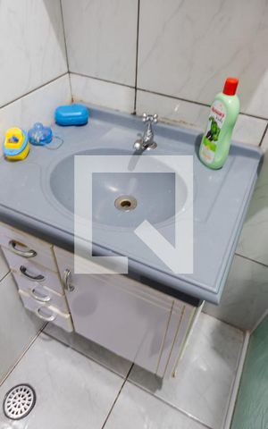 Casa à venda com 250m², 3 quartos e 4 vagas Casa à venda com 250m², 3 quartos e 4 vagasBanheiro
