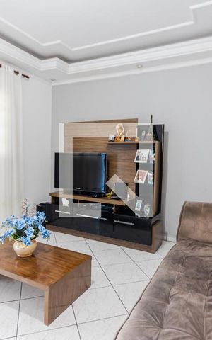 Casa à venda com 250m², 3 quartos e 4 vagas Casa à venda com 250m², 3 quartos e 4 vagasSala