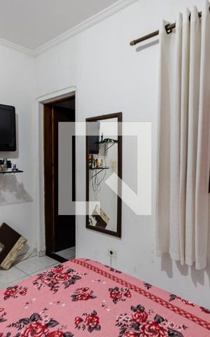 Casa à venda com 250m², 3 quartos e 4 vagas Casa à venda com 250m², 3 quartos e 4 vagasSuíte