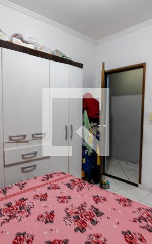 Casa à venda com 250m², 3 quartos e 4 vagas Casa à venda com 250m², 3 quartos e 4 vagasSuíte