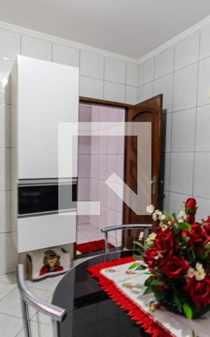Casa à venda com 250m², 3 quartos e 4 vagas Casa à venda com 250m², 3 quartos e 4 vagasCozinha