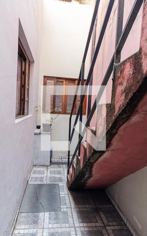 Casa à venda com 250m², 3 quartos e 4 vagas Casa à venda com 250m², 3 quartos e 4 vagasÁrea de Serviço