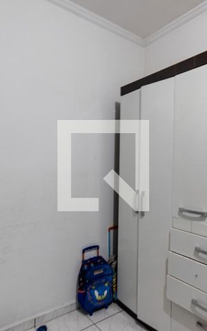 Casa à venda com 250m², 3 quartos e 4 vagas Casa à venda com 250m², 3 quartos e 4 vagasQuarto