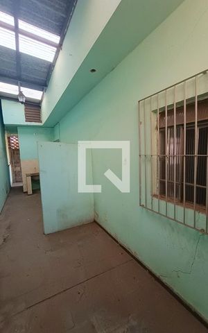 Casa à venda com 95m², 2 quartos e 6 vagas Casa à venda com 95m², 2 quartos e 6 vagasÁrea externa