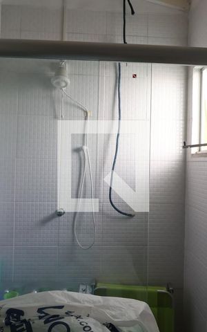 Casa à venda com 140m², 3 quartos e 3 vagasBanheiro da Área de Serviço