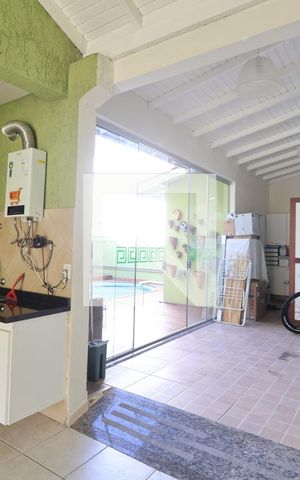 Casa à venda com 140m², 3 quartos e 3 vagasÁrea Externa
