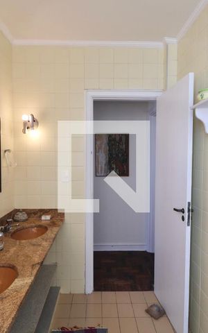 Apartamento para alugar com 130m², 4 quartos e sem vaga Apartamento para alugar com 130m², 4 quartos e sem vagaBanheiro Social