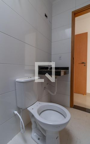 Casa à venda com 179m², 3 quartos e 2 vagasBanheiro Suíte 3