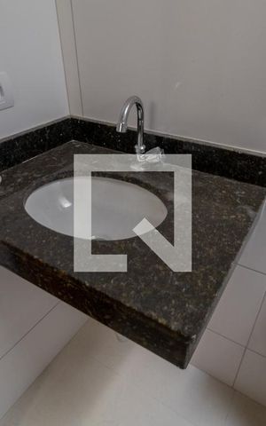 Casa à venda com 179m², 3 quartos e 2 vagasBanheiro Suíte 2