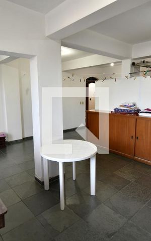 Casa à venda com 400m², 4 quartos e 4 vagasÁrea de Serviço