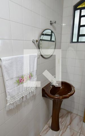 Casa à venda com 400m², 4 quartos e 4 vagasBanheiro de serviço