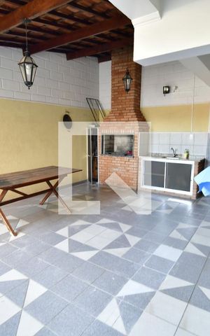 Casa à venda com 400m², 4 quartos e 4 vagasChurrasqueira