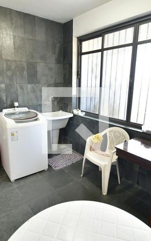Casa à venda com 400m², 4 quartos e 4 vagasÁrea de Serviço