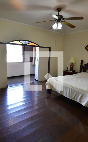 Casa à venda com 400m², 4 quartos e 4 vagasSuíte