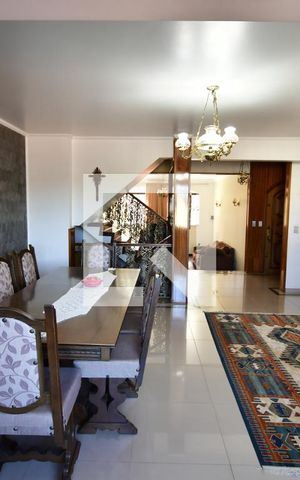 Casa à venda com 400m², 4 quartos e 4 vagasSala 1