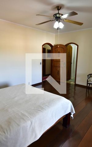 Casa à venda com 400m², 4 quartos e 4 vagasSuíte