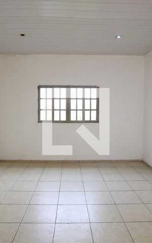 Casa para alugar com 118m², 4 quartos e 2 vagasSala