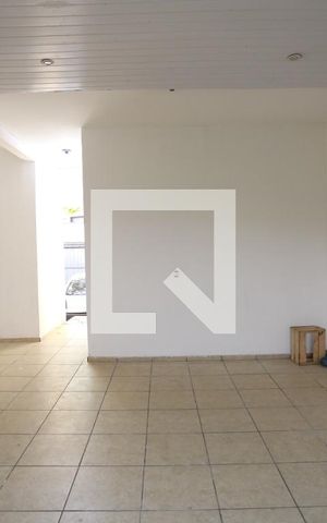 Casa para alugar com 118m², 4 quartos e 2 vagasSala