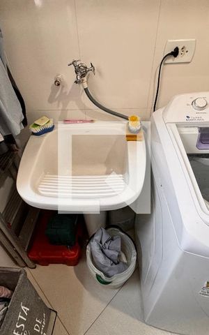 Apartamento à venda com 120m², 2 quartos e 2 vagas Apartamento à venda com 120m², 2 quartos e 2 vagasLavanderia