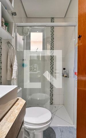Apartamento à venda com 120m², 2 quartos e 2 vagas Apartamento à venda com 120m², 2 quartos e 2 vagasBanheiro