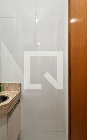 Apartamento à venda com 120m², 2 quartos e 2 vagas Apartamento à venda com 120m², 2 quartos e 2 vagasBanheiro de serviço