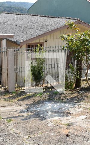 Casa para alugar com 75m², 3 quartos e 1 vagaFachada