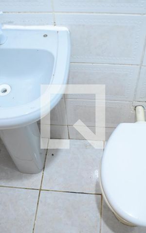 Casa para alugar com 75m², 3 quartos e 1 vagaBanheiro