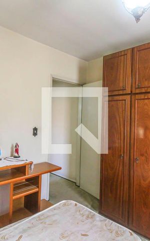 Casa à venda com 180m², 3 quartos e 2 vagas Casa à venda com 180m², 3 quartos e 2 vagasQuarto 2